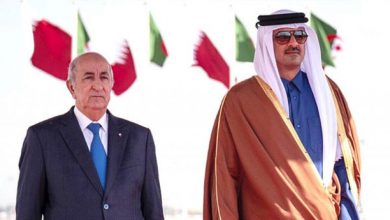 صورة رئيس الجمهورية يتلقى مكالمة هاتفية من أمير دولة قطر