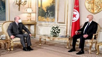 صورة بن عبد الرحمان يستقبل من قبل الرئيس التونسي