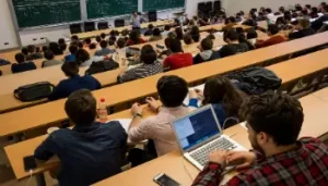 Visa d'études : les universités françaises les moins chères pour les étudiants étrangers