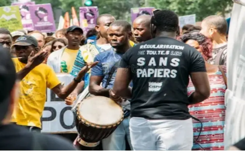 Régularisation des sans-papiers en France : Nouvelle circulaire en vigueur !